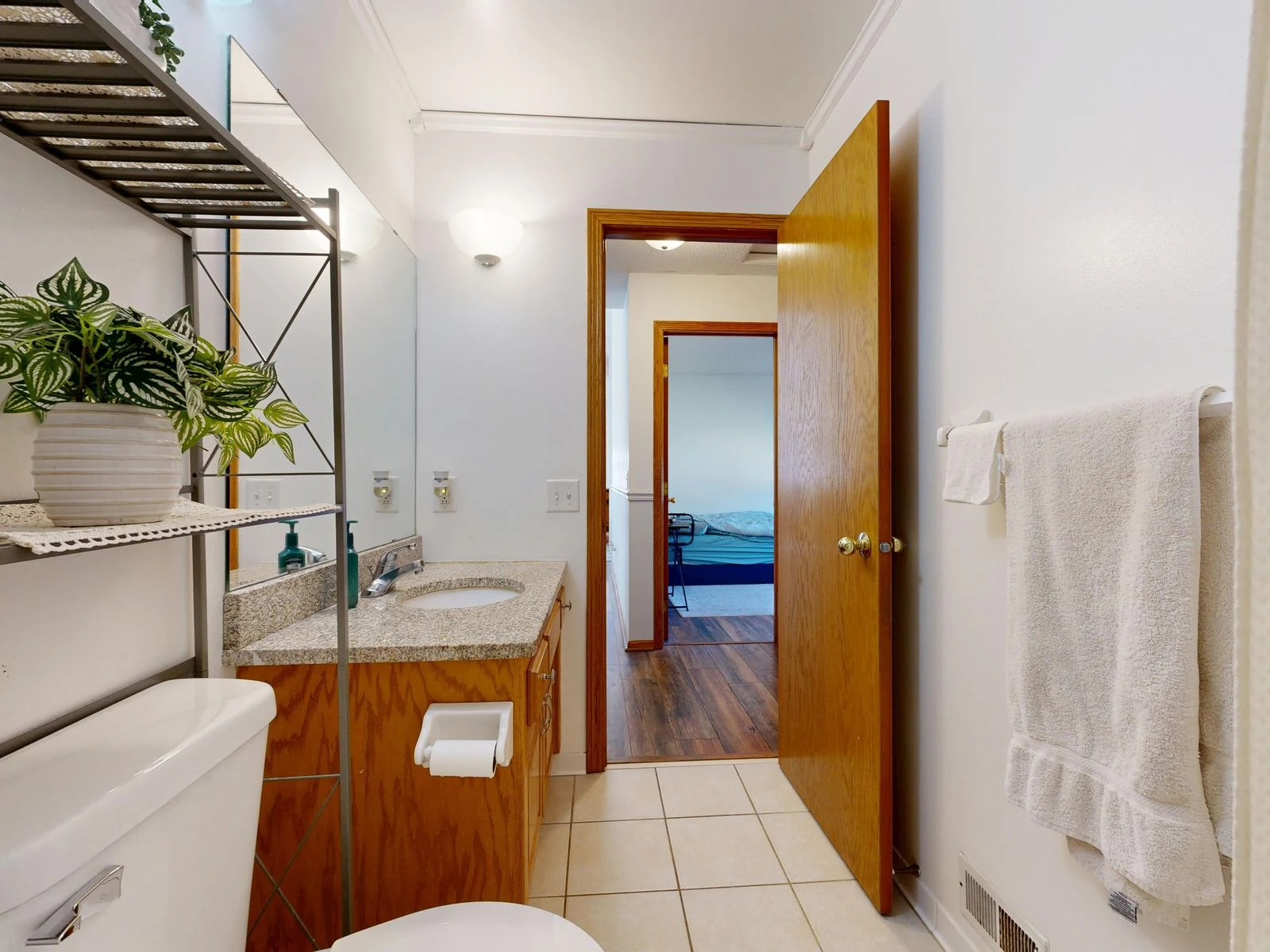 Bathroom layout and fittings